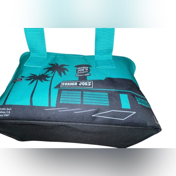 TRADER JOES Mini Insulated tote - Picture 2 of 5
